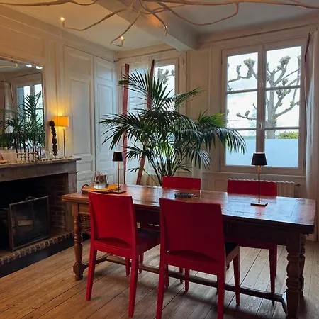 De Charme Avec Vue Bed & Breakfast